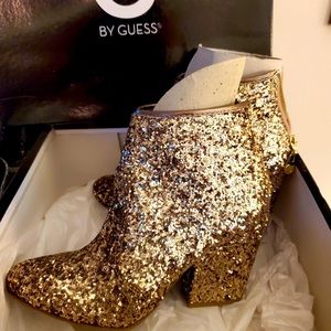 🆕️Gold Beautiful Ankle boot